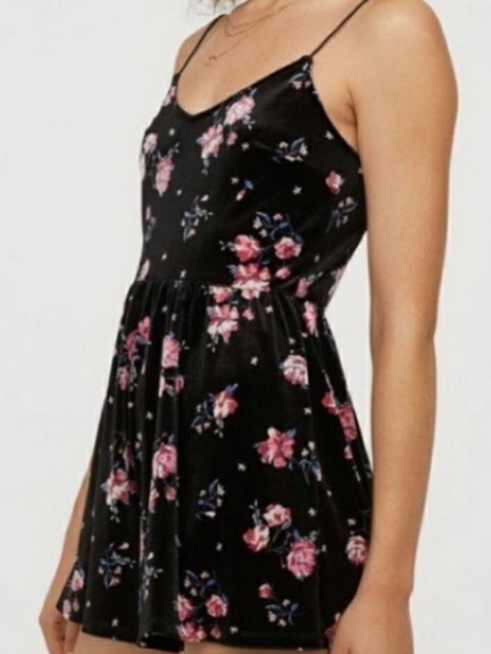 4/$20 H&M Black Velvet Floral Spaghetti Strap Mini Romper Dress Size 4